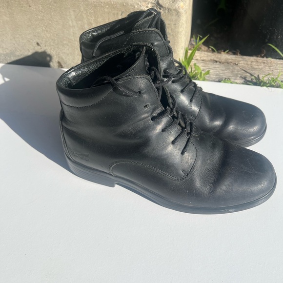 Dansko Black Leather Men\'s Boots